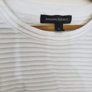 Banana Republic Tops - White Cropped Banana Republic Short Sleeve Sweater Banana Republic Tops - White Cropped Banana Republic Short Sleeve Sweater